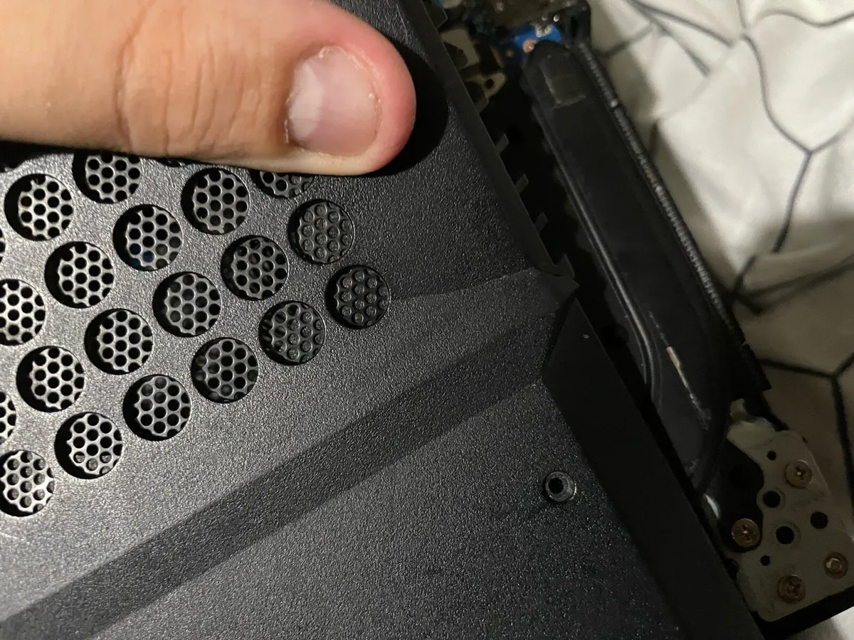 2021 Lenovo Legion 5 !!!NOT CHARGING!!! - Image 4