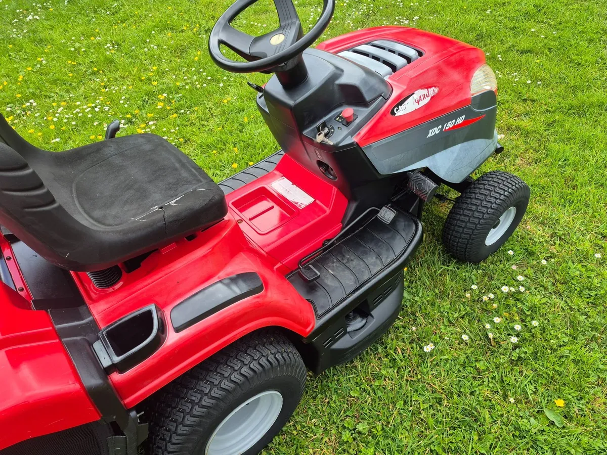 Castlegarden Ride on lawnmower - Image 4