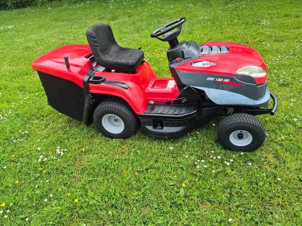 Castlegarden Ride on lawnmower - Image 1