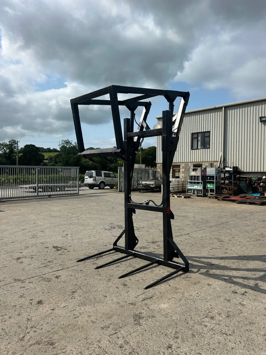 BIG SQUARE BALE GRAB - Image 1