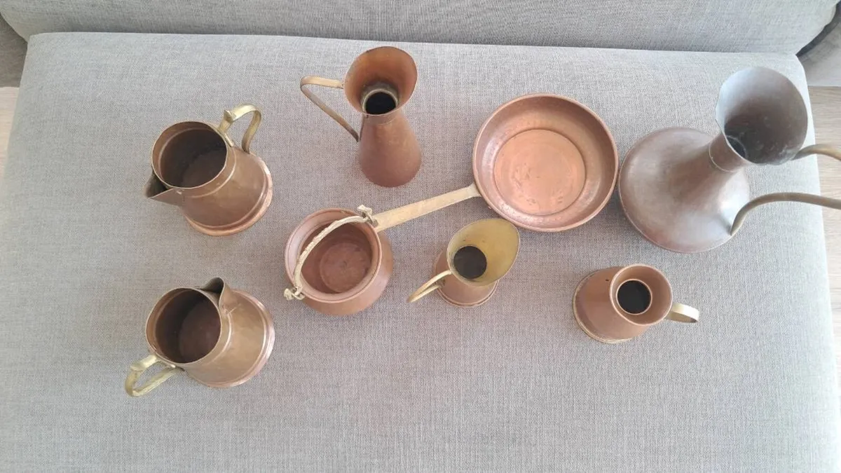 Copper ornaments jugs pan and pot - Image 3