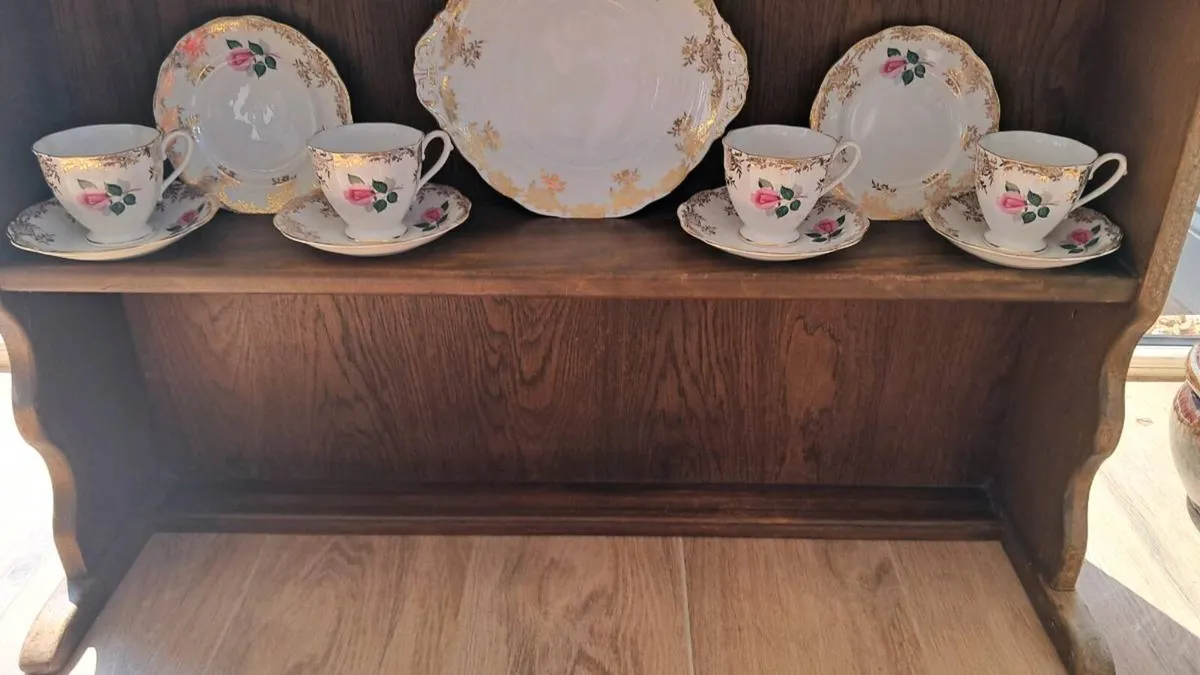 Oak wall dresser - Image 2