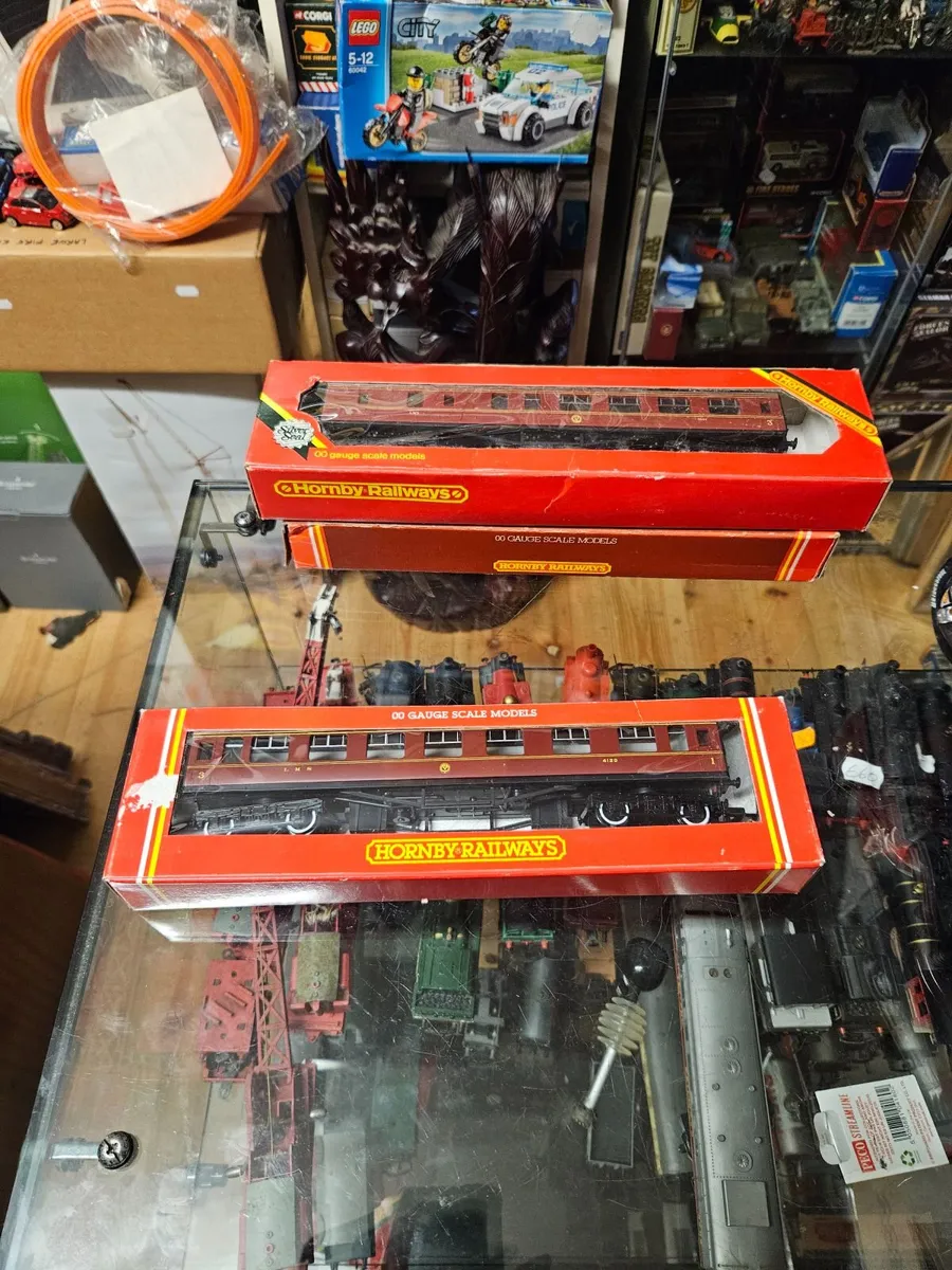 Hornby OO Gauge Carraige