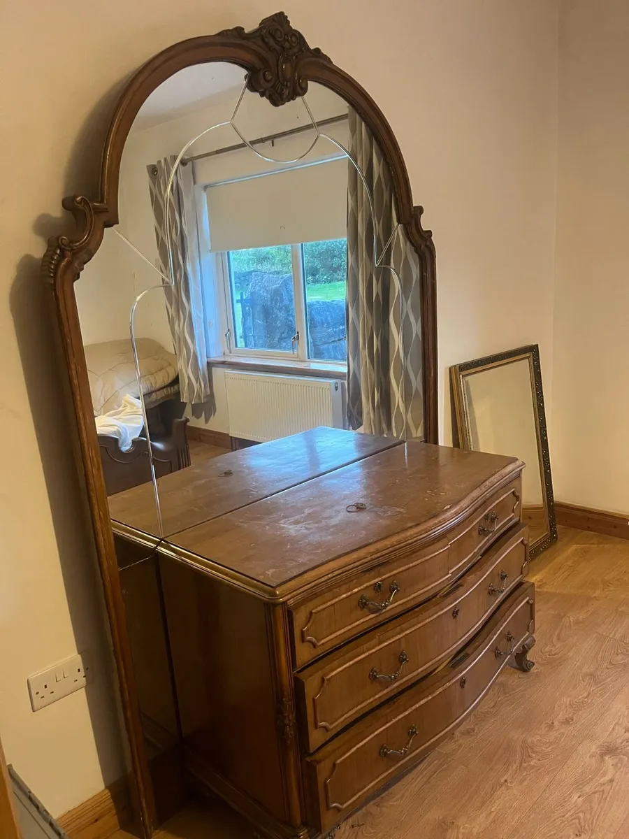 Antique  chest drawers with large mirror