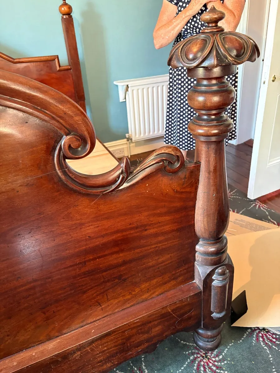 Antique bed - Image 4