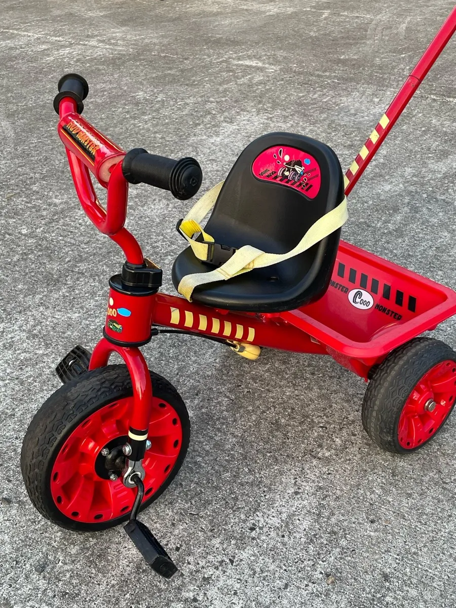Toddler Tricycle with parent handle - Image 1