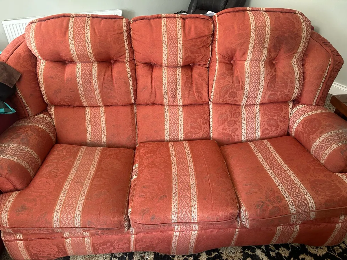 Couch and 2 arm chairs - Image 2