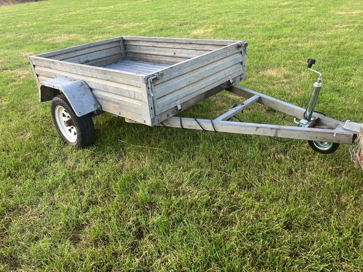 Trailer - Image 1