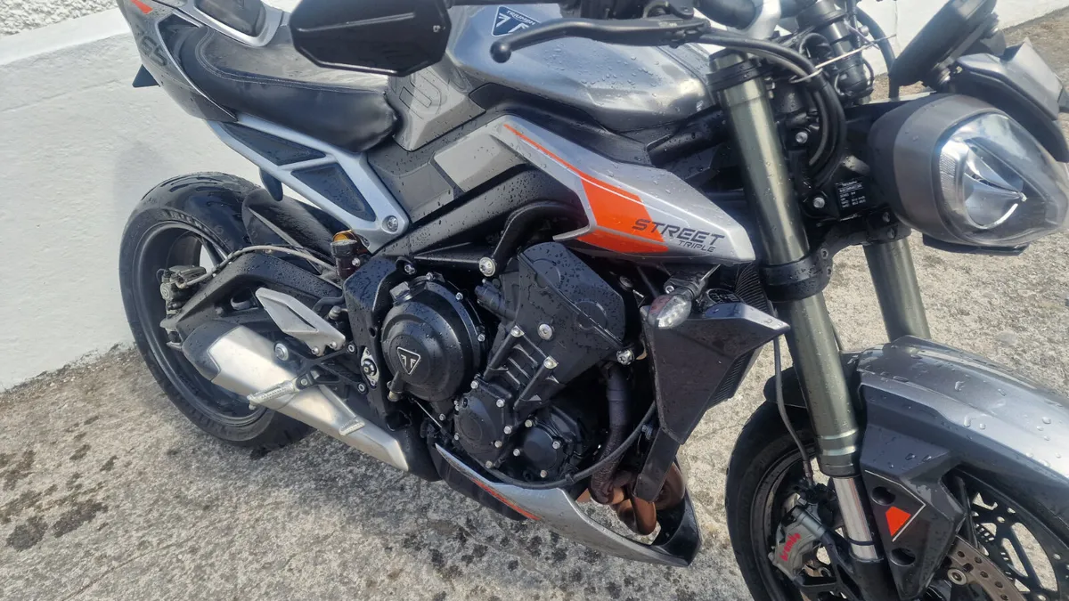 Street Triple 765 RS x3 @ Doyles Athlone - Image 3