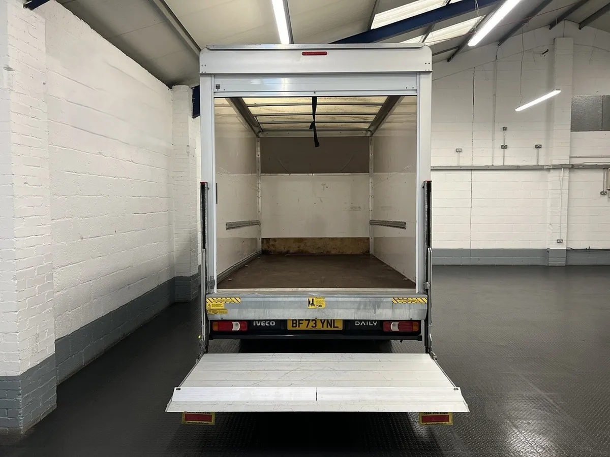 VB - 2023 Iveco Daily Luton Box Van - Image 2
