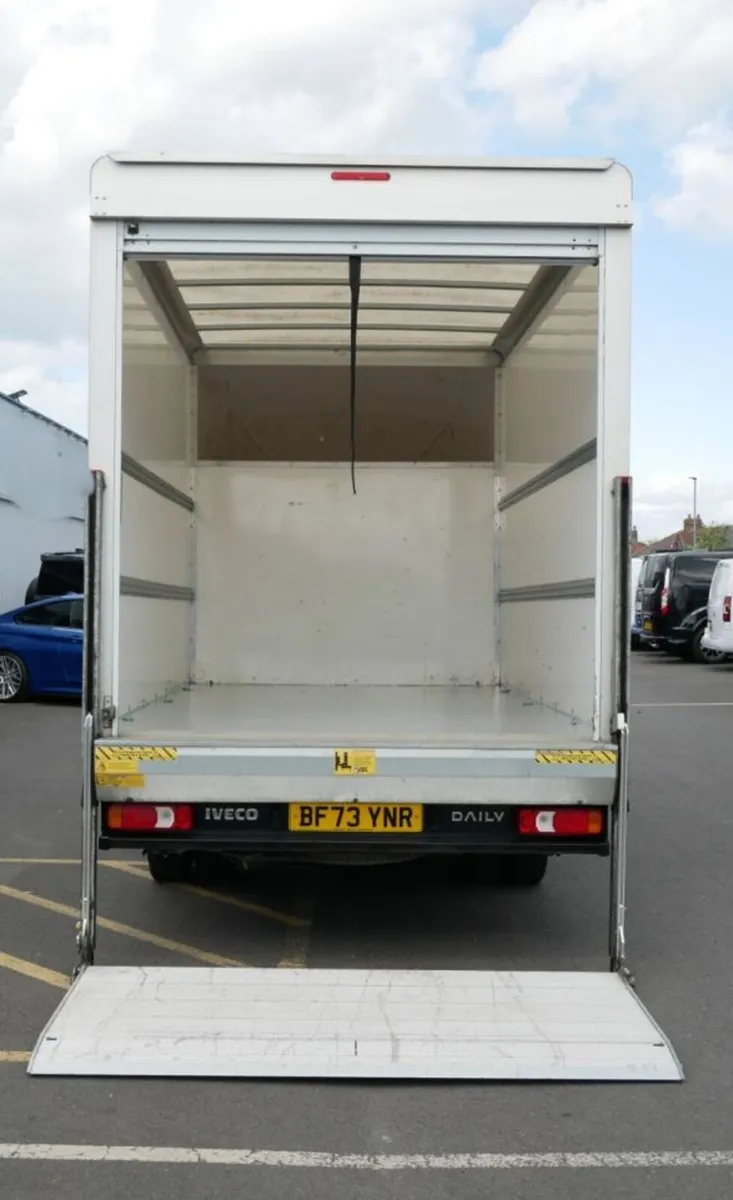 VB - 2023 Iveco Daily Luton Box Van - Image 2