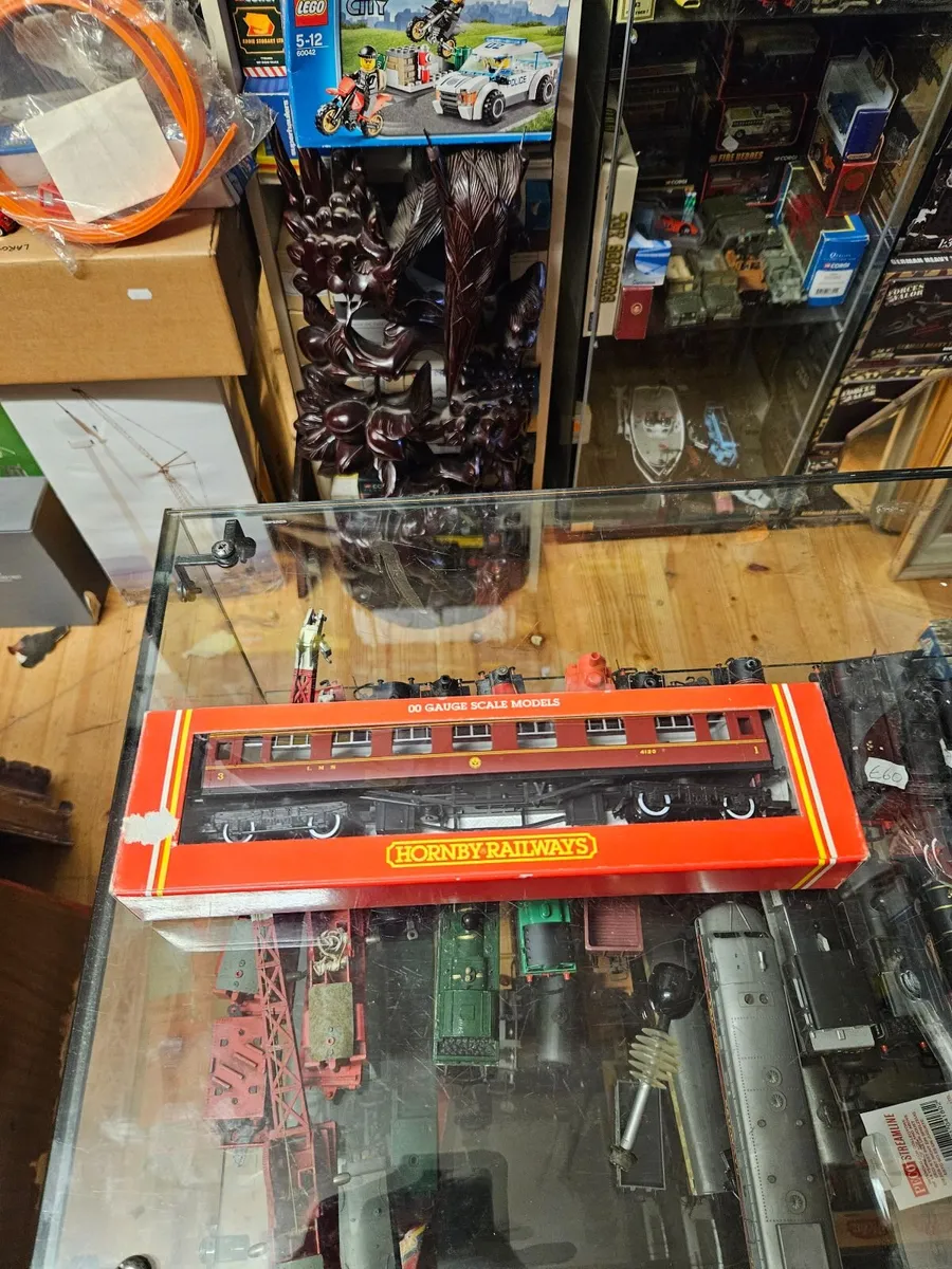 Hornby OO Gauge Carraige