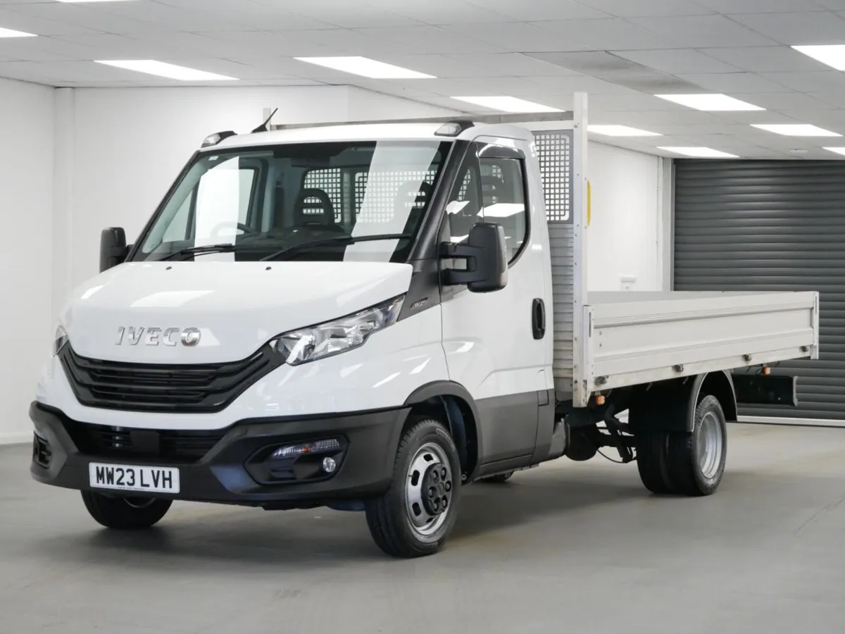 VB - 2023 Iveco Daily Dropside Van - Image 1