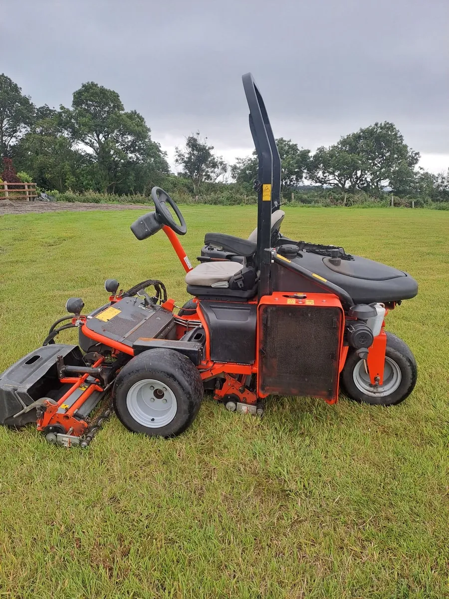Kubota ride on mower jacobsen toro - Image 1