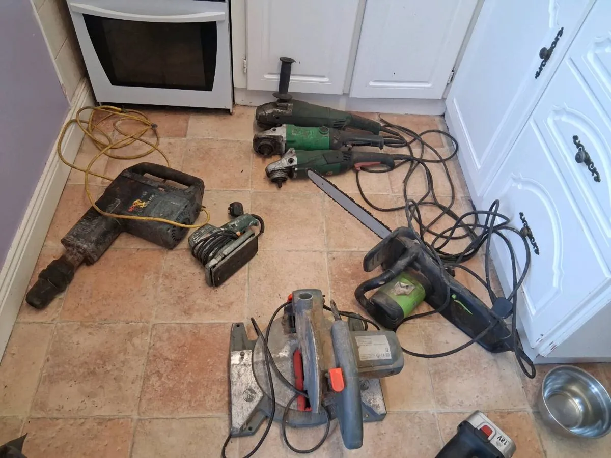 Few power tools - Image 1