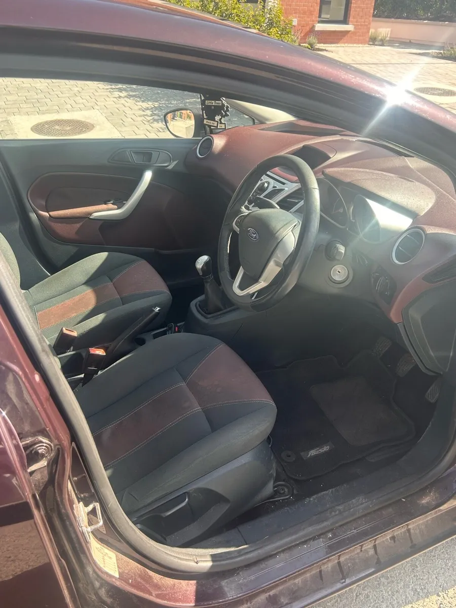 Ford fiesta 2009 - Image 4