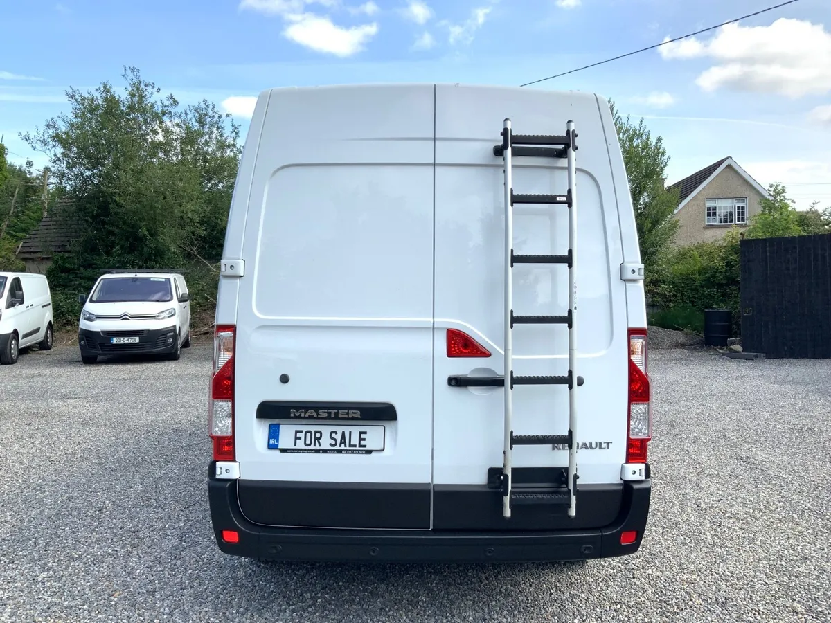 Renault Master Mwb 2.3 Dci ( 1 year warranty ) . - Image 4
