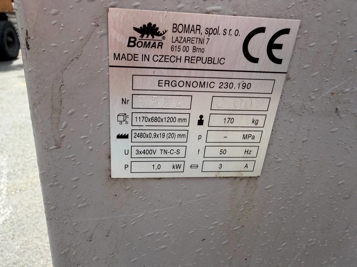Ex school Bomar swivel head bandsaw - Image 4