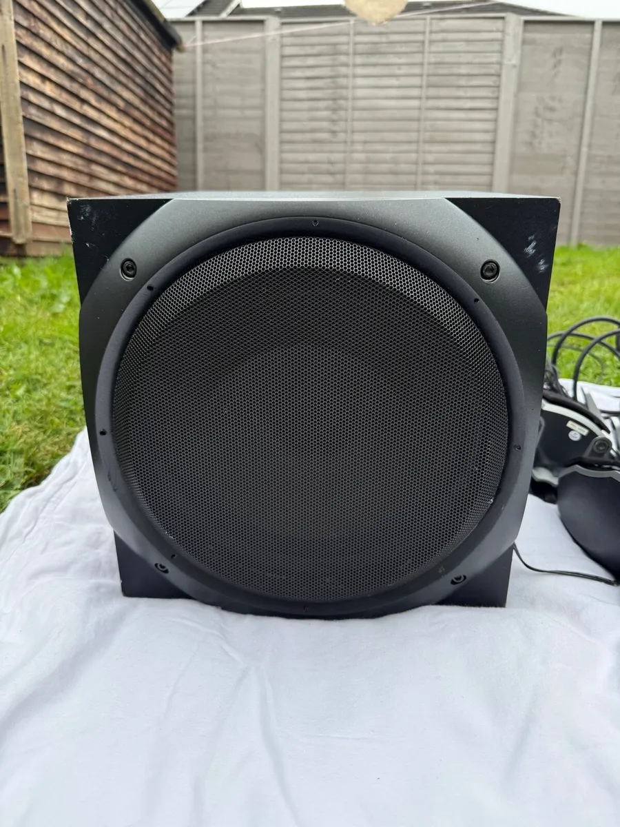 Logitech Subwoofer & 5 Speakers - Image 1