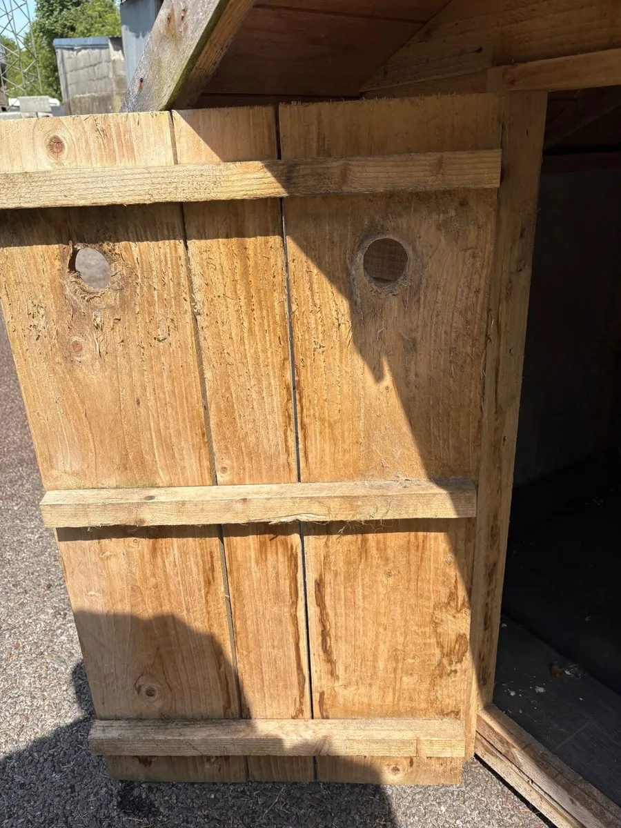 Large Dog kennel - Image 2