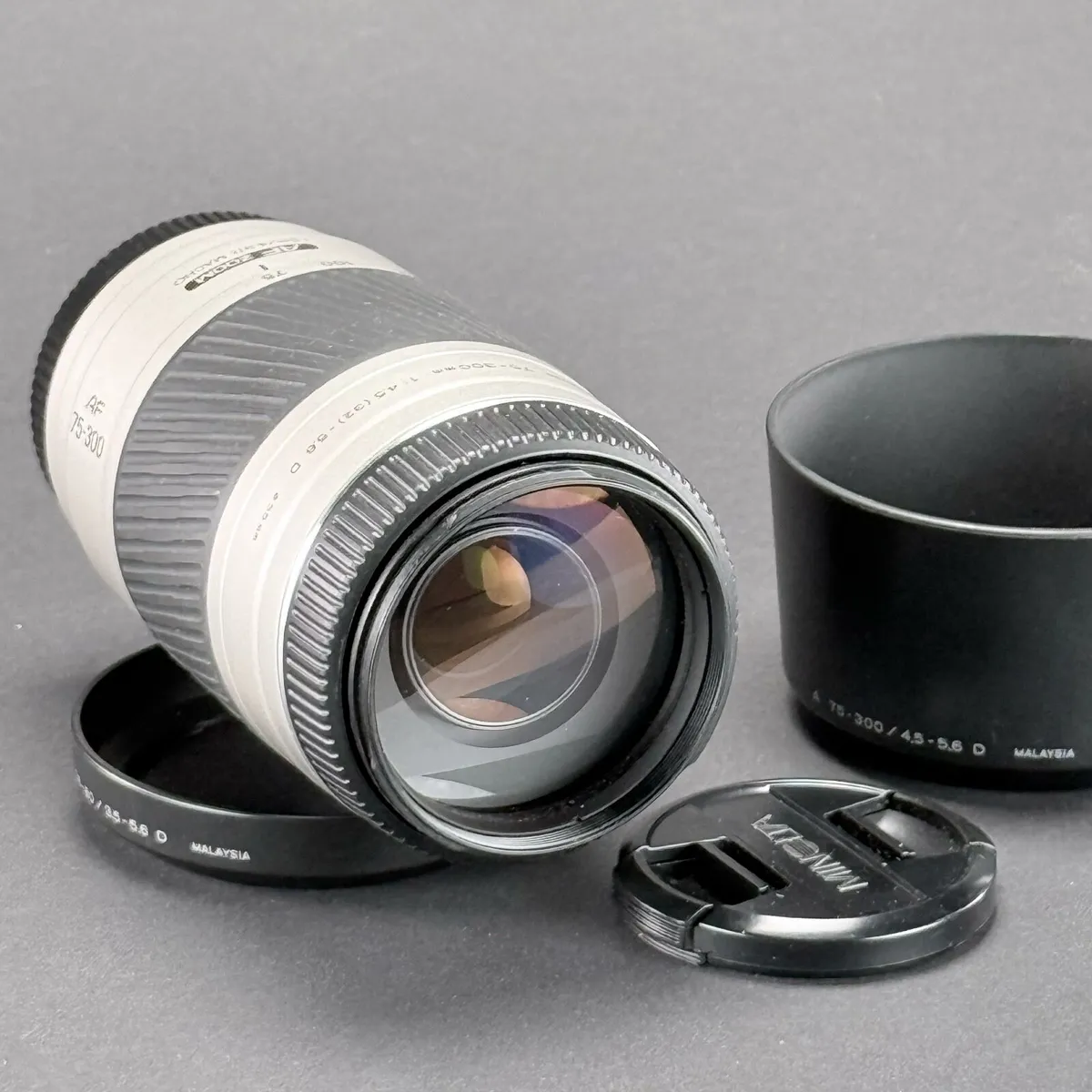 Minolta Dynax 4 / Maxxum 4 Film Camera kit - Image 2