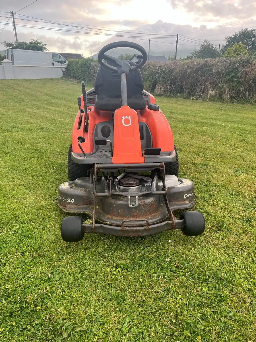 Husqvarna ride on lawnmower - Image 3