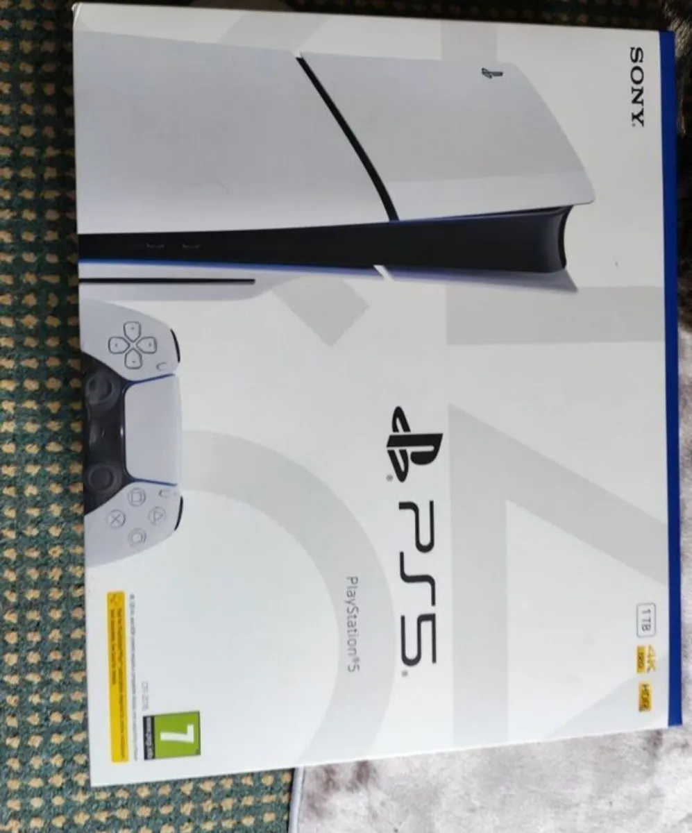 Playstation 5 bundle - Image 1
