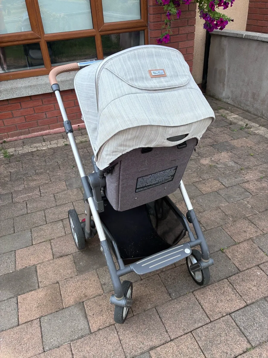 Silver cross Buggy & Bassinet - Image 2