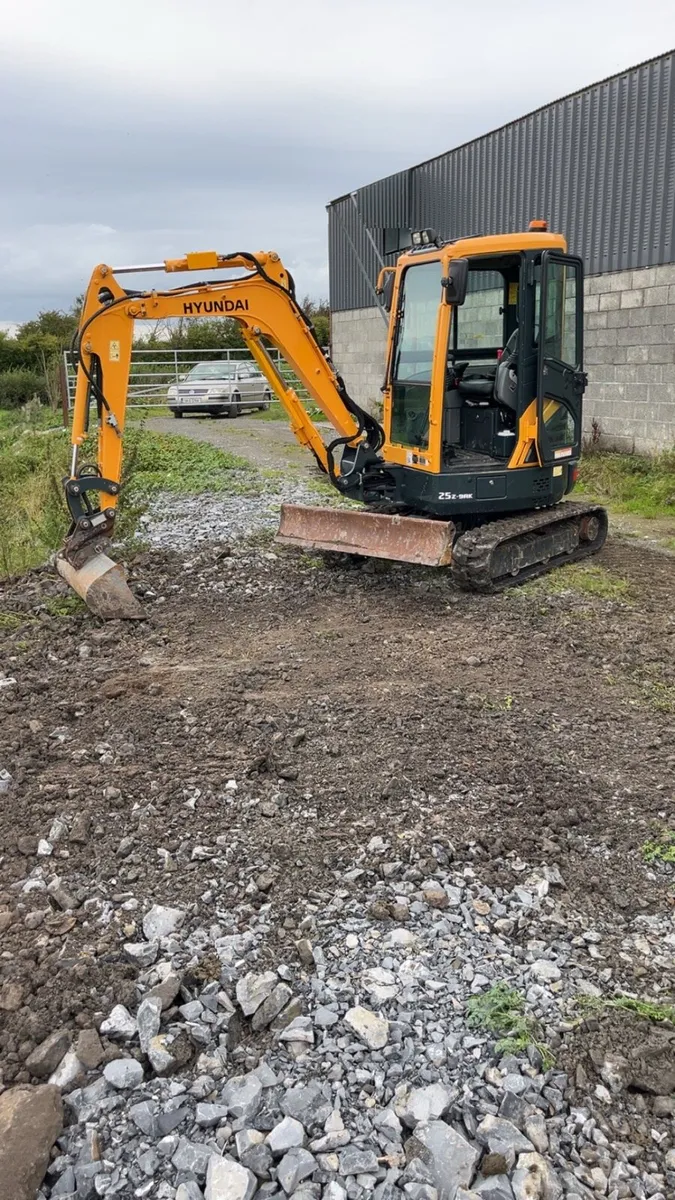 🚨DIGGER HIRE🚨 - Image 3