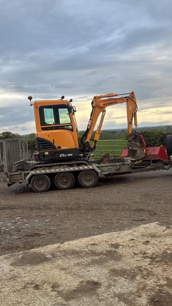 🚨DIGGER HIRE🚨 - Image 4