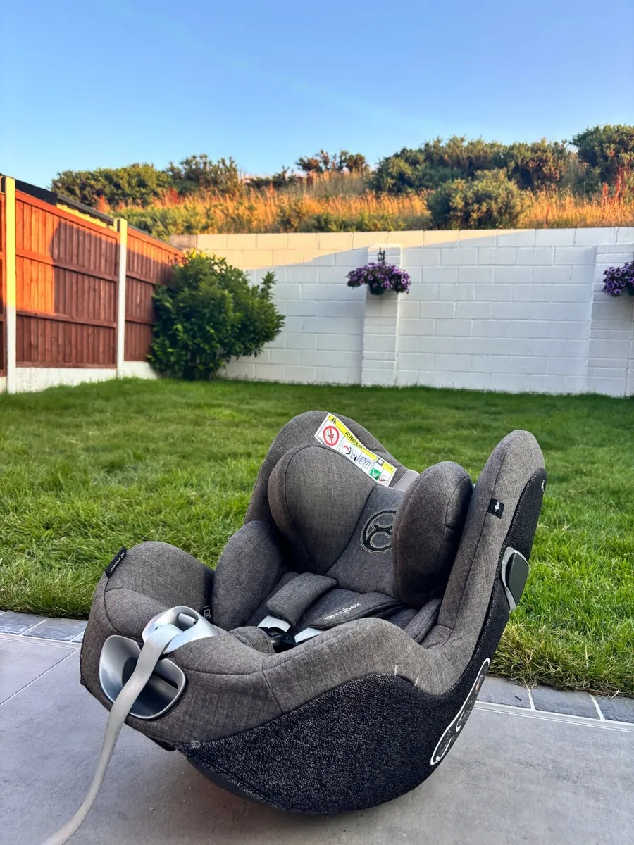 Car seat Cybex Sirona ZiSize (seat only, no base) - Image 1