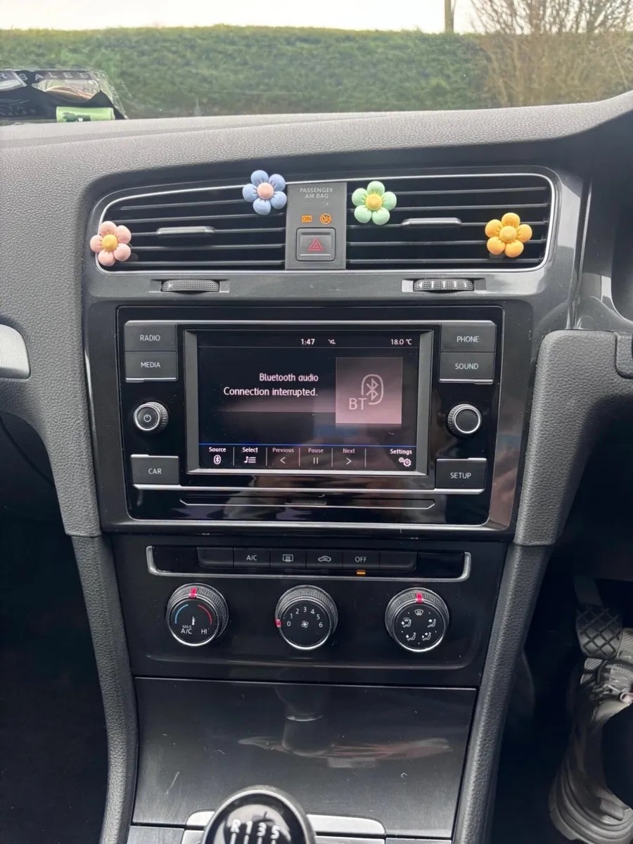 Volkswagen Golf 2017 - Image 2