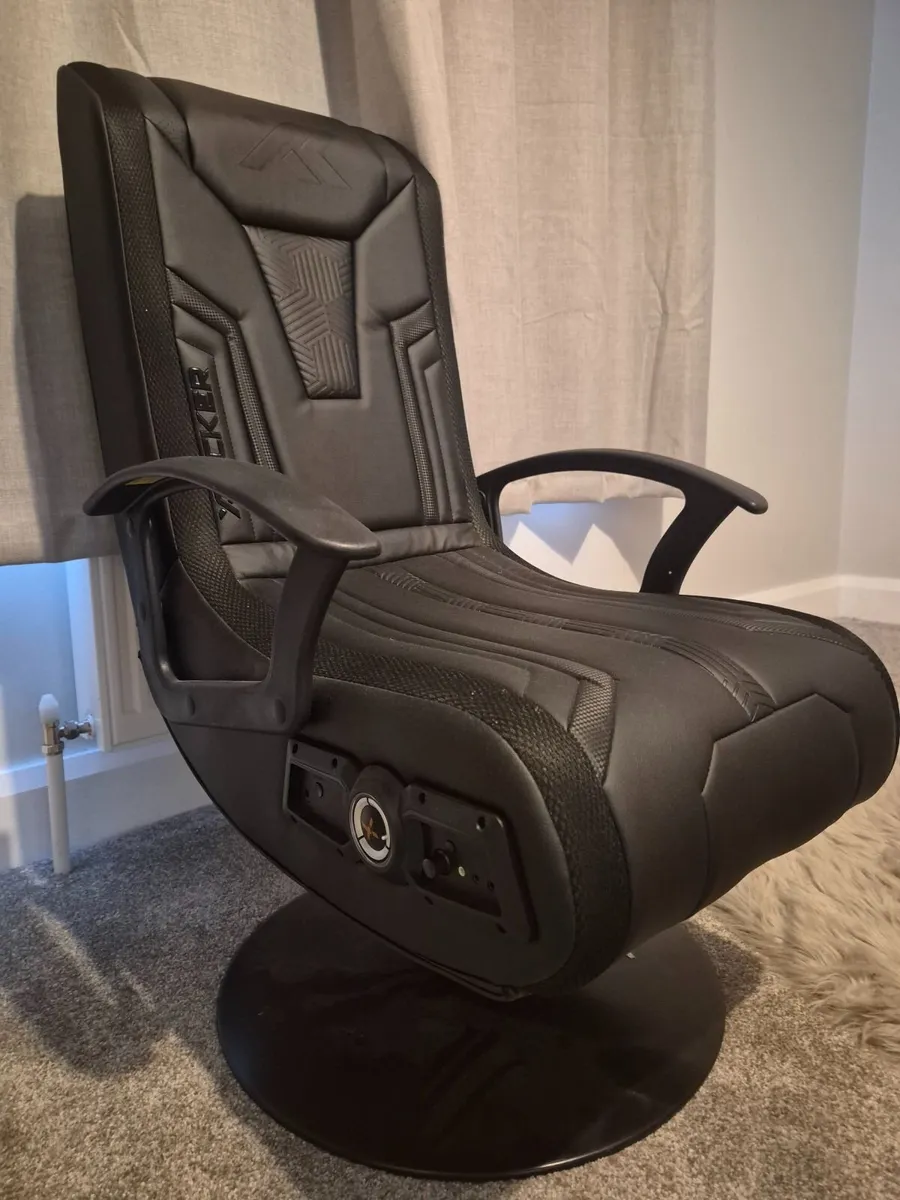 Gaming Chair - Image 1