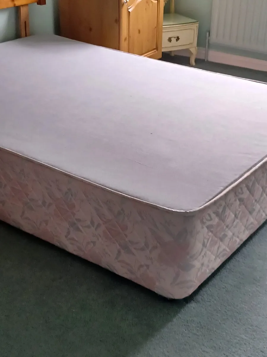 Double bed - Image 3