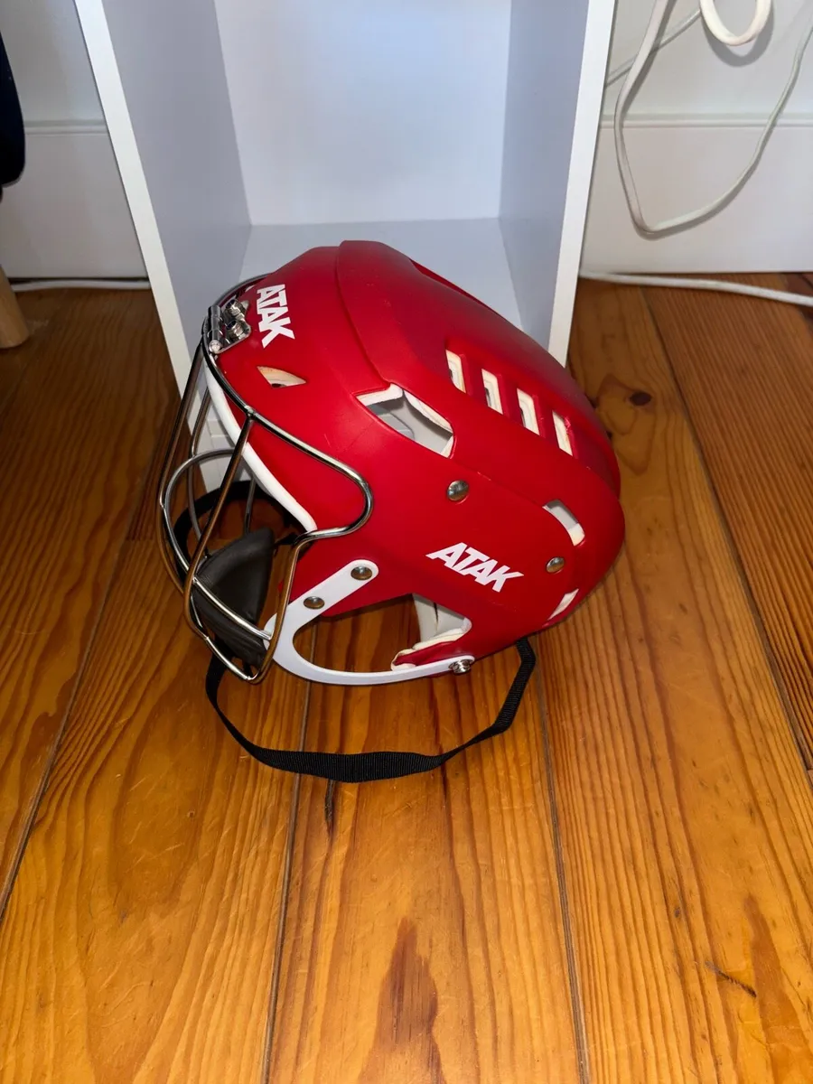 Hurling Helmet - Image 2