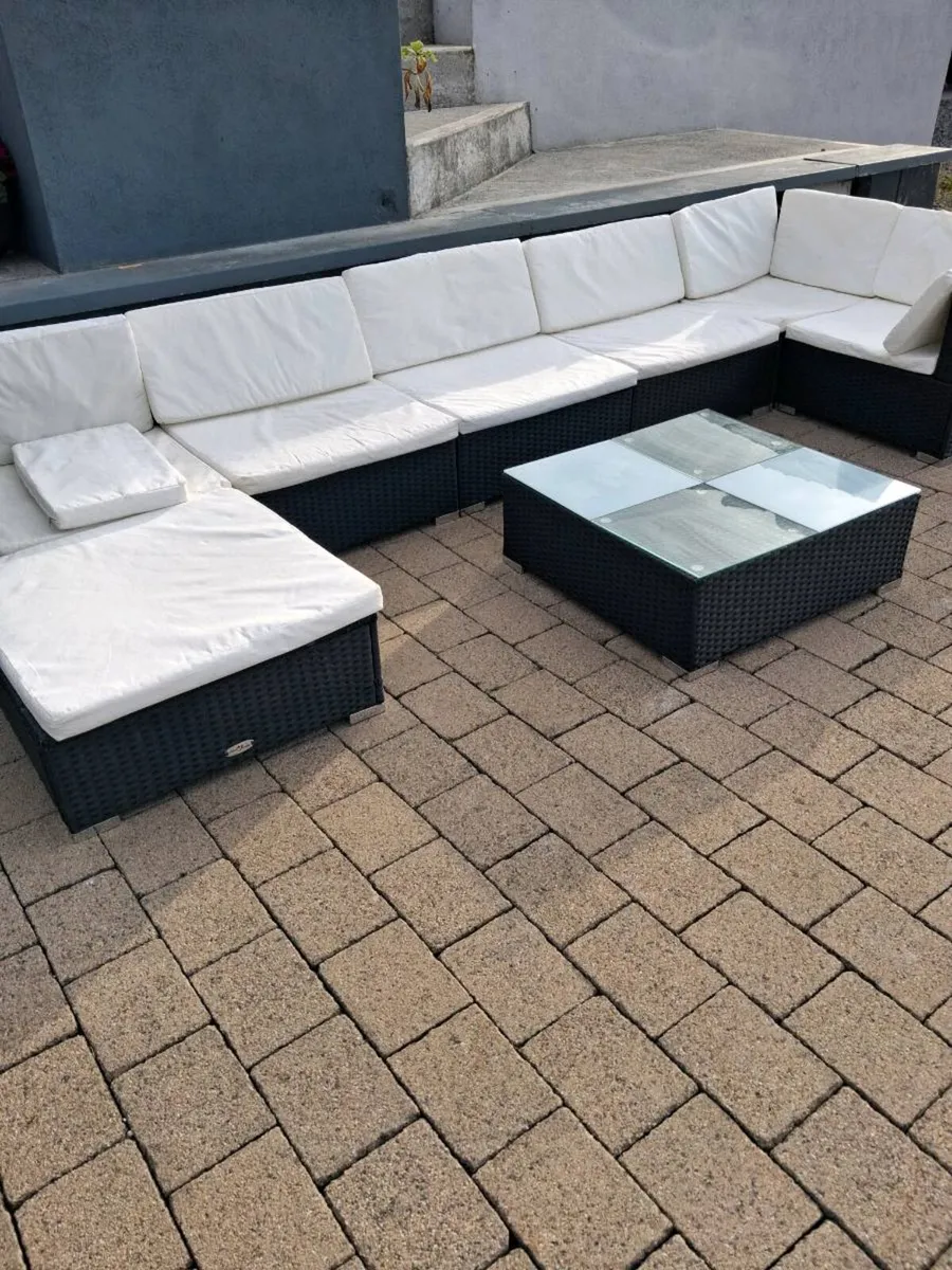 Rattan garden furniture - Image 3