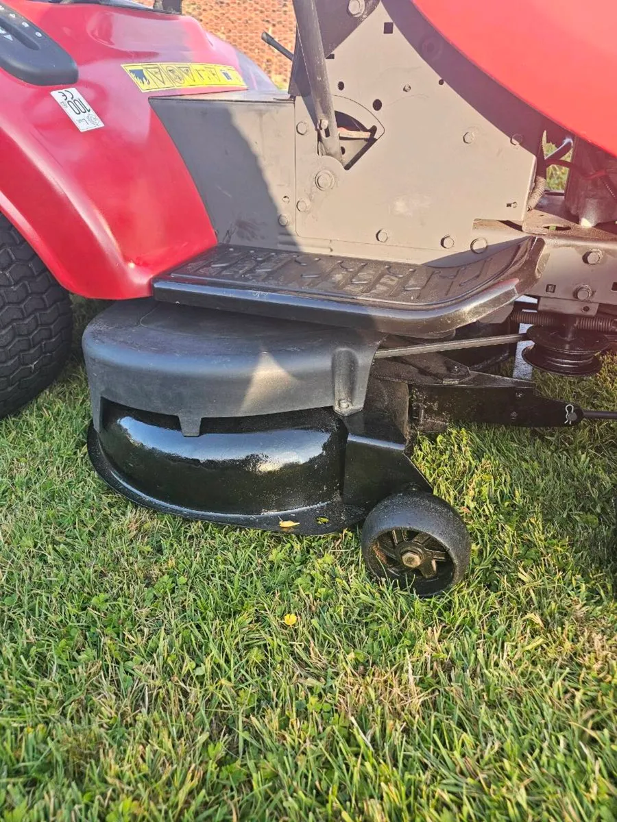 Ride on lawnmower - Image 4
