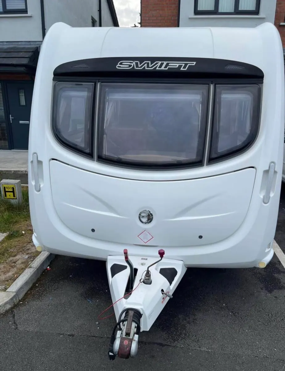 Swift caravan - Image 1