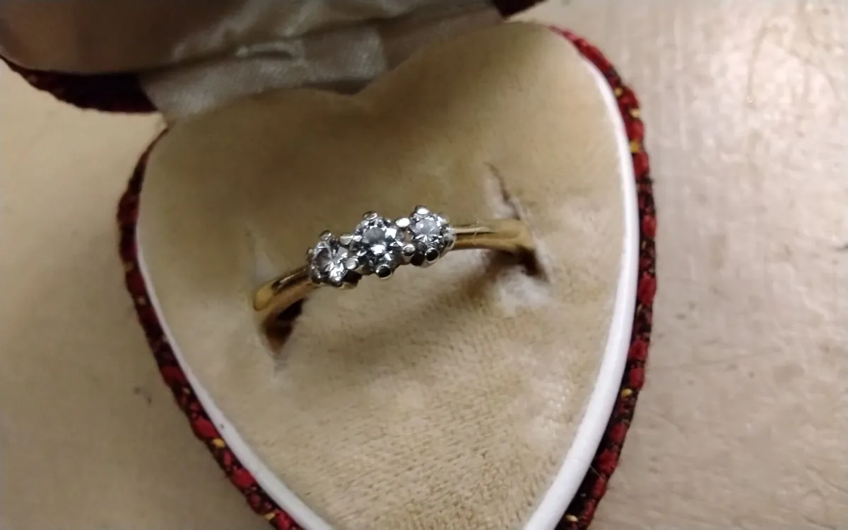 9ct yellow gold & platinum diamond trilogy ring 0 - Image 1