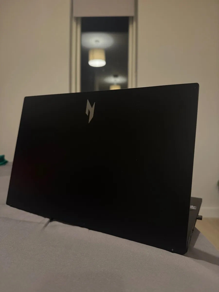 ACER NITRO V15 Gaming Laptop+Razer Basilisk X - Image 4