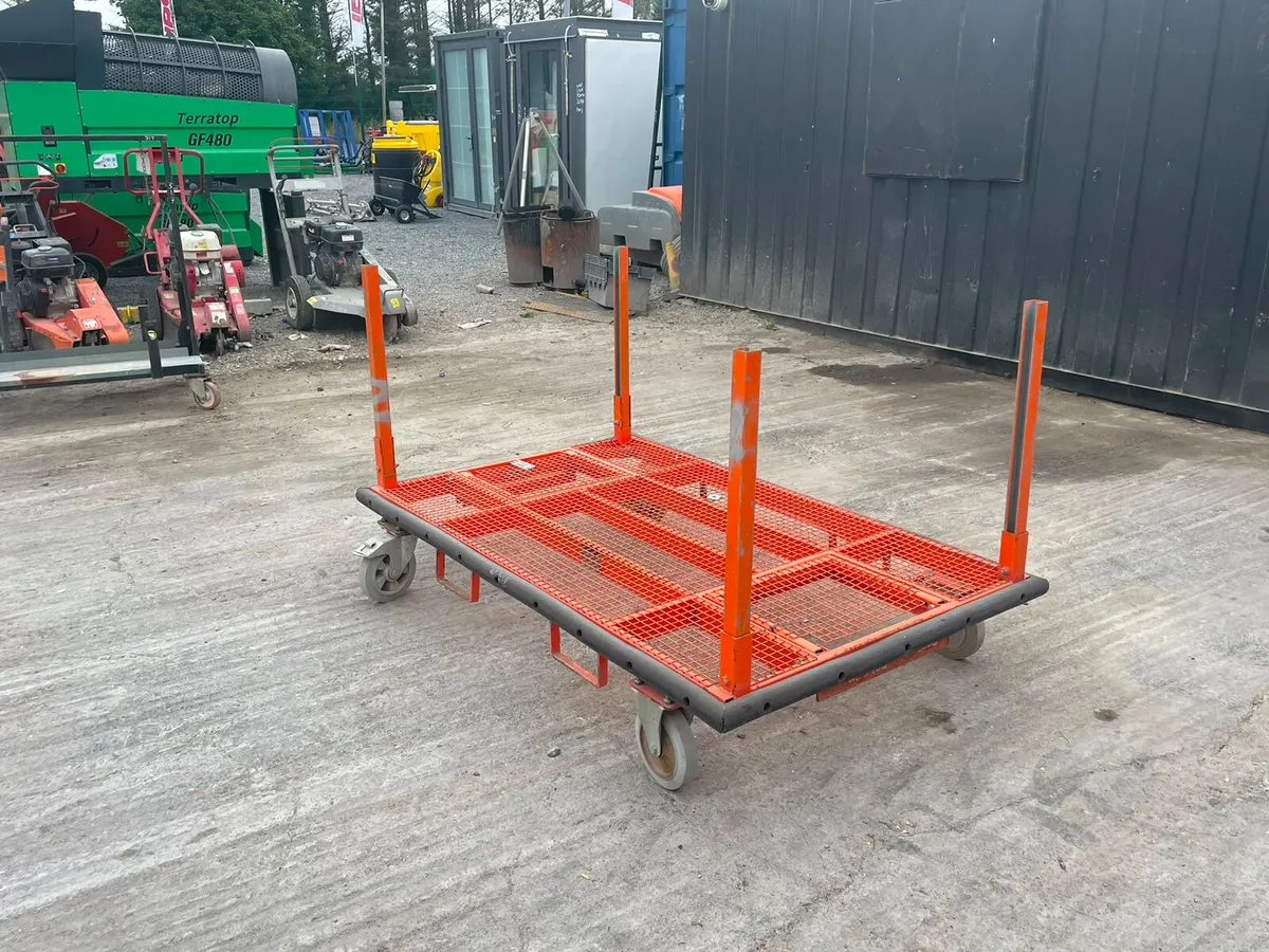 Mesh Deck Platform Trolley with Corner Posts – War - Image 3