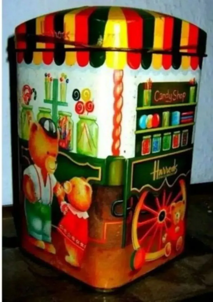 Vintage Harrods 'The Candy Shop' Moneybox - Image 4