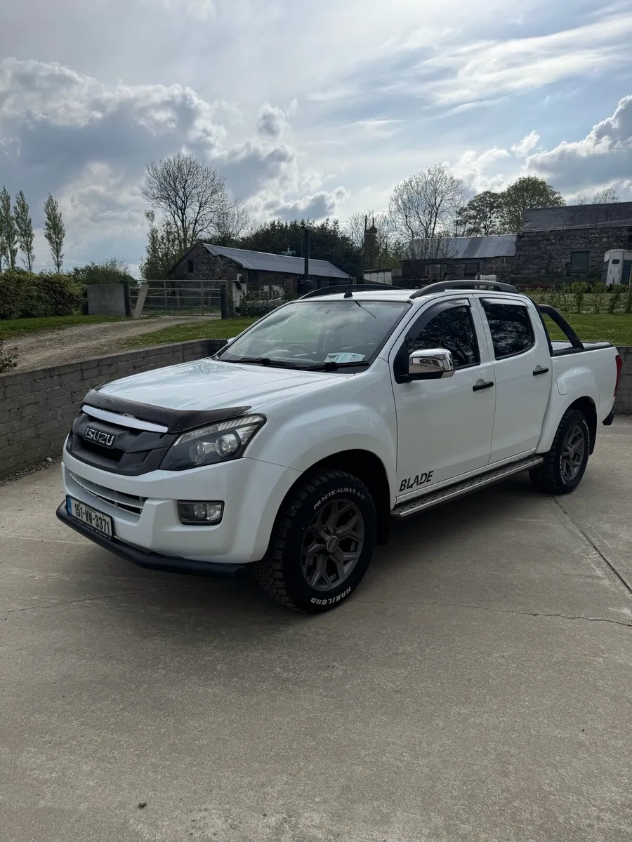 Isuzu Dmax - Image 1