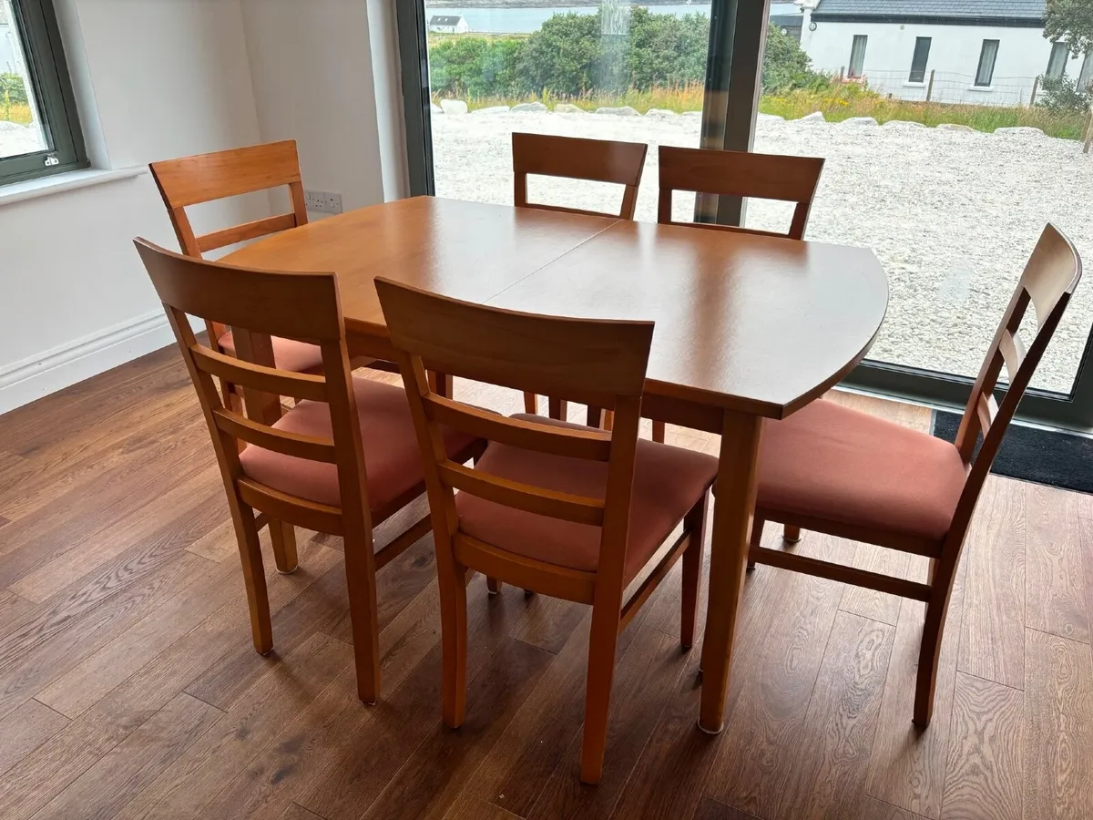 Kitchen table - Image 2