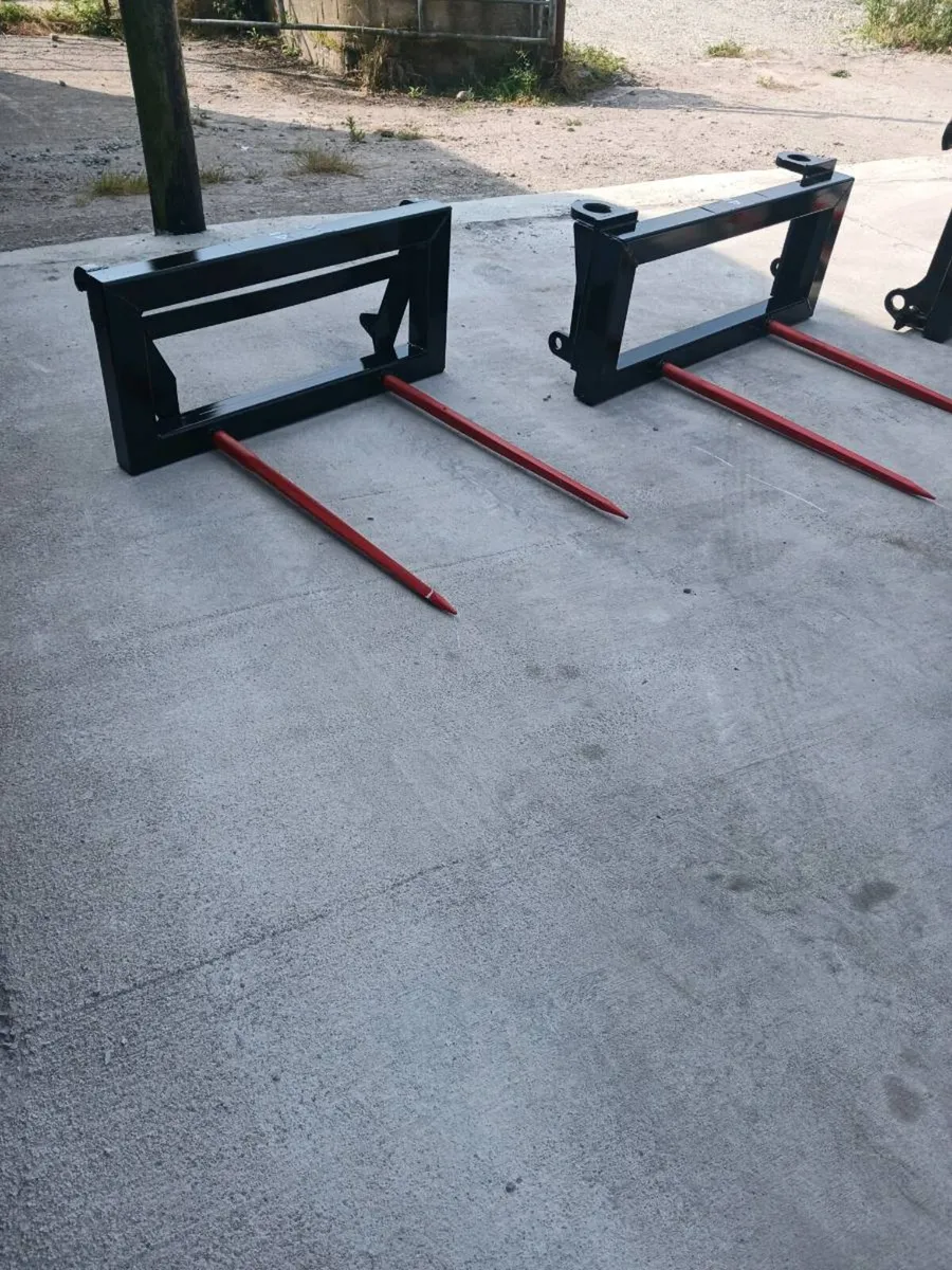 Pinnacle Fabrication Bale Spike - Image 3
