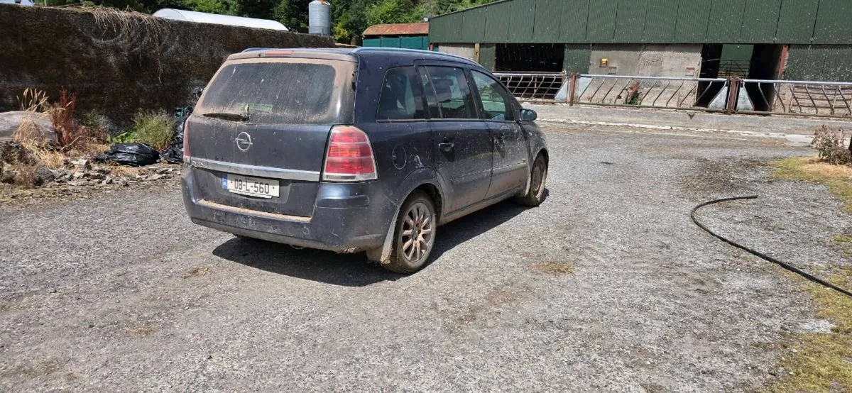 Car - Image 4