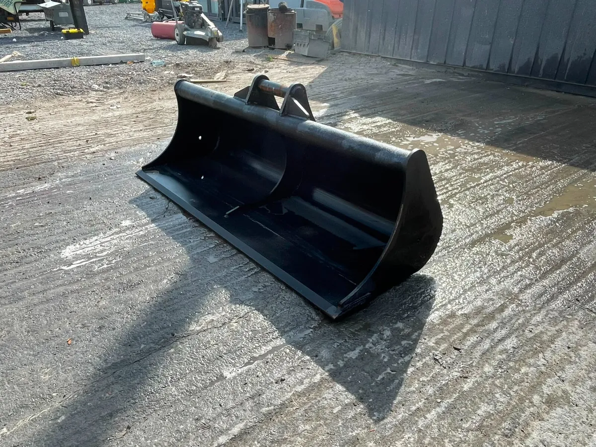 65mm Pin Grading Bucket – 6 Foot - Image 3