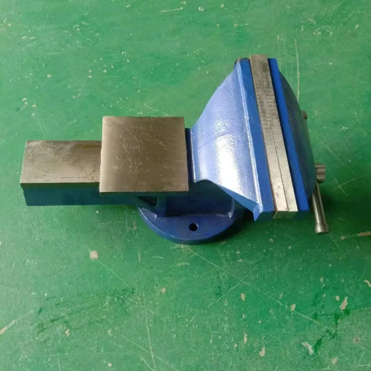 Heavy duty steel jaw bench Vice 8 ( 200mm ) - Image 2