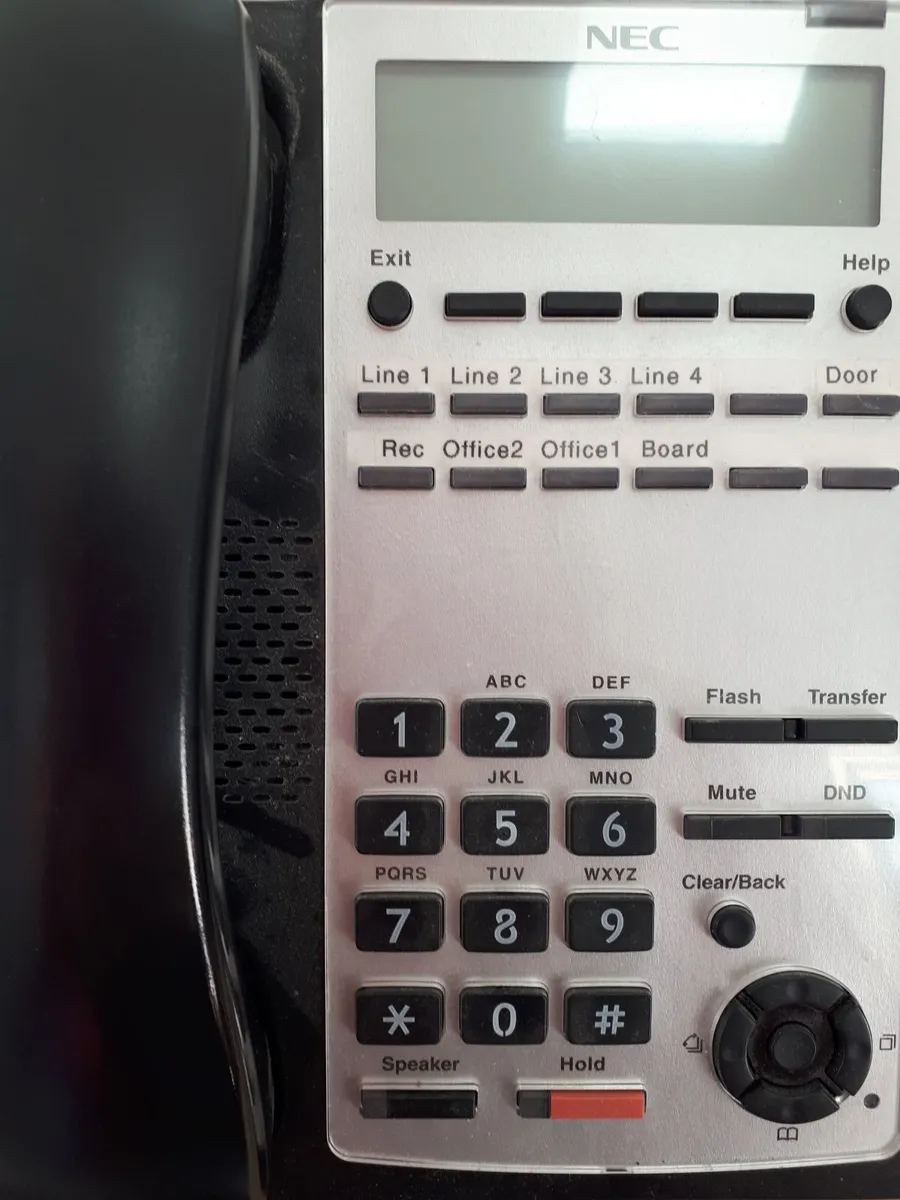 office telephone system - Image 1