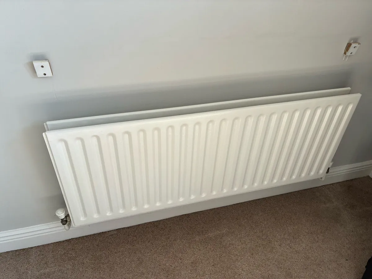 6 Rads with 4 Rad Covers - Image 1